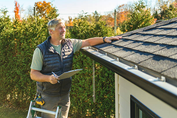 Professional Emergency Roof Repair technician working in Walden, TN